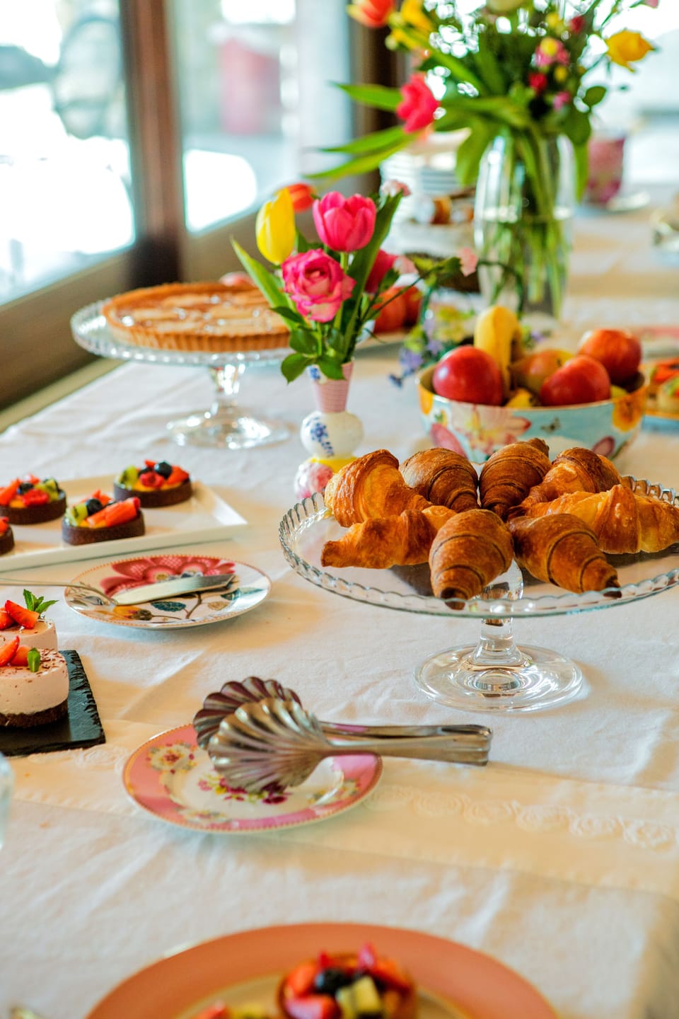 Daily buffet breakfast for a fee