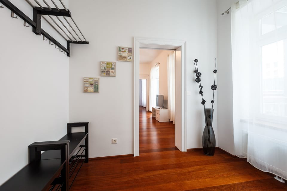 Premium Apartment, 1 Bedroom, Accessible, Balcony | 1 bedroom, premium bedding, iron/ironing board, WiFi (free)