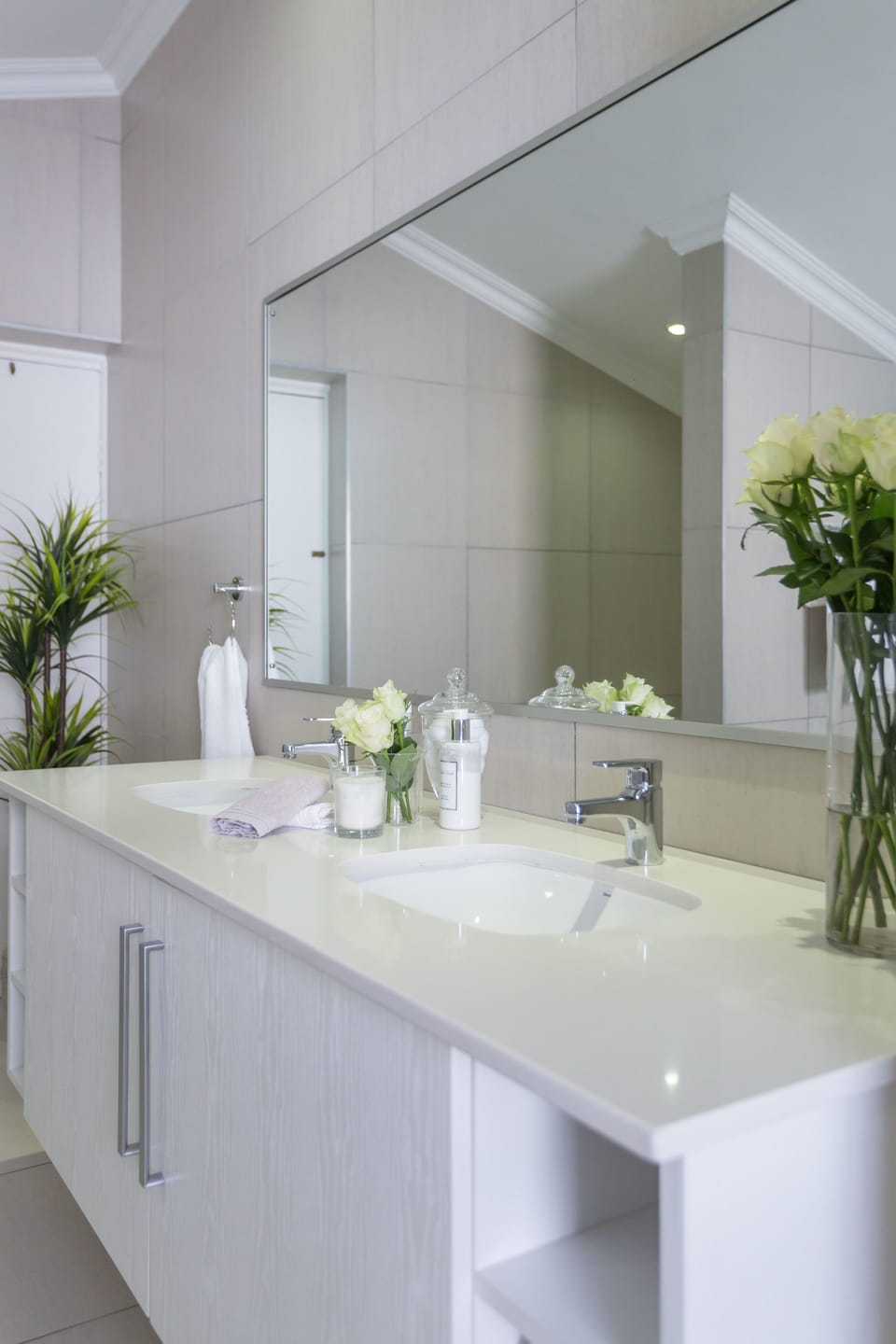 Caribbean Suite  | Bathroom sink
