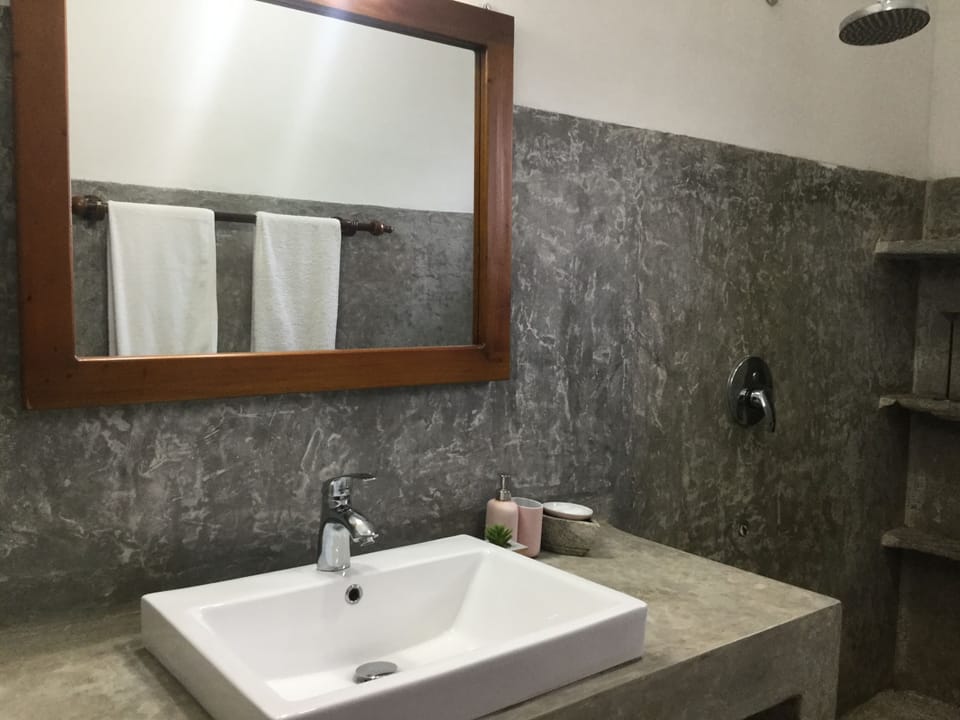 Superior Double Room | Bathroom | Designer toiletries, hair dryer, slippers, bidet