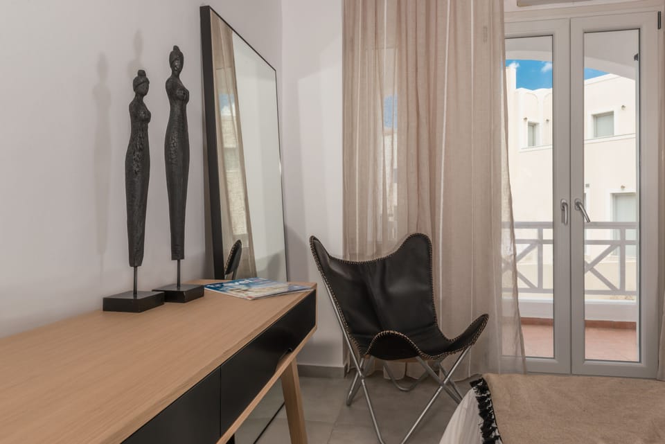 House (For 4) | 1 bedroom, premium bedding, in-room safe, soundproofing