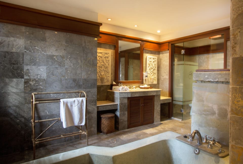 Garden Suite | Select Comfort beds, minibar, in-room safe, desk