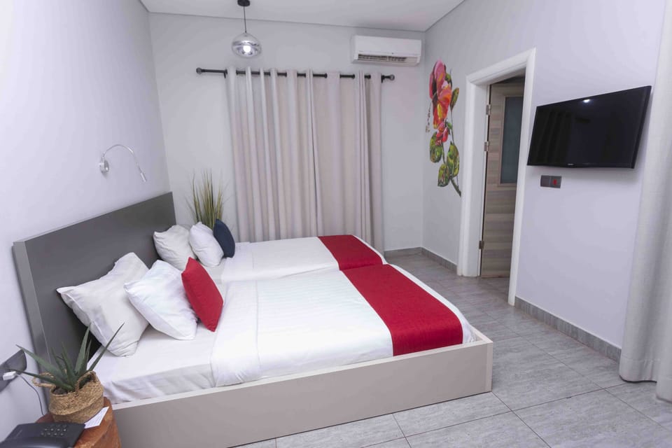 Standard Double Room, 1 Queen Bed | Minibar, in-room safe, cribs (surcharge), WiFi (free)