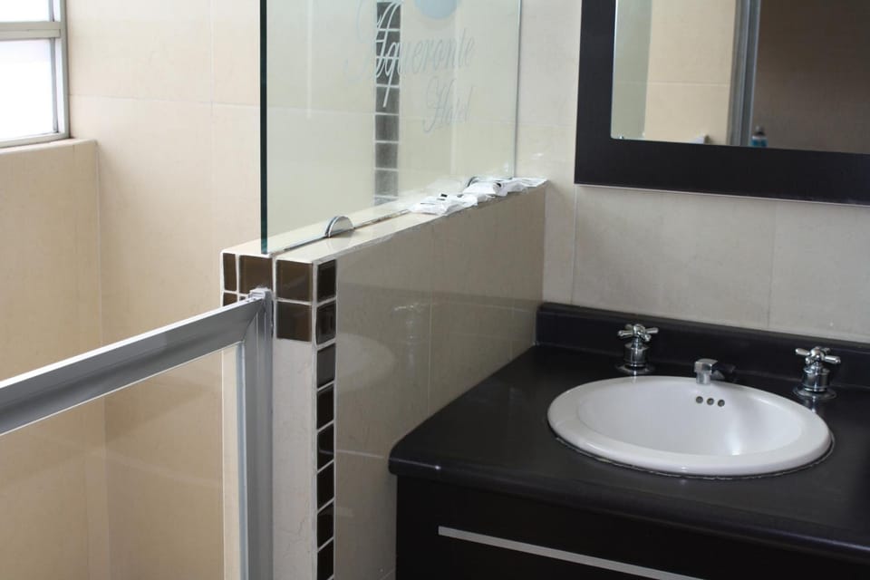 Shower, free toiletries, towels