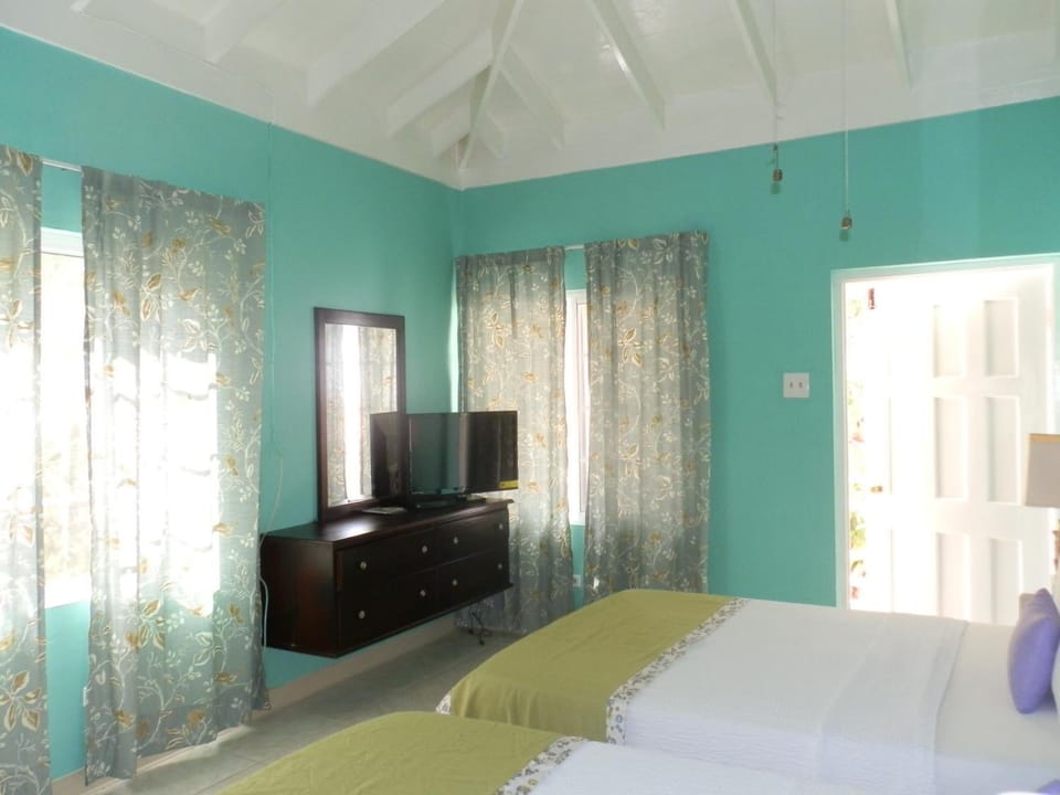 Premium bedding, iron/ironing board (on request), WiFi (free)