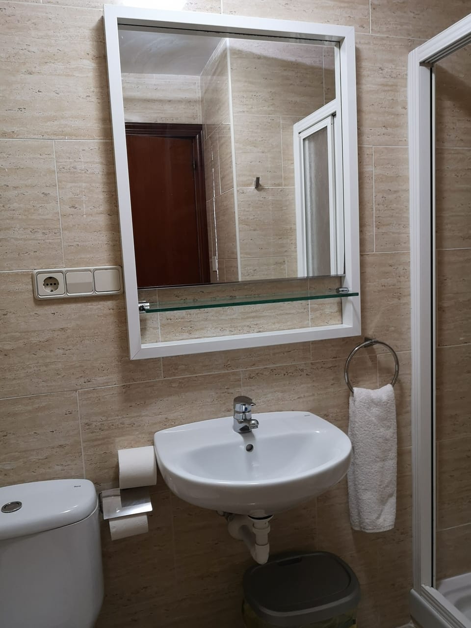 Triple Room | Bathroom | Shower, hair dryer, towels, soap