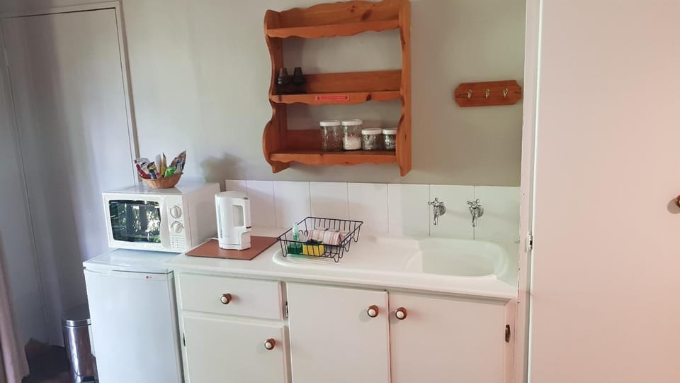 Coffee/tea maker, fridge, microwave, electric kettle