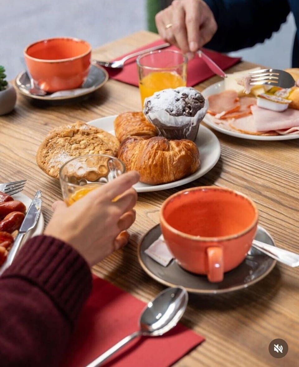 Daily continental breakfast for a fee