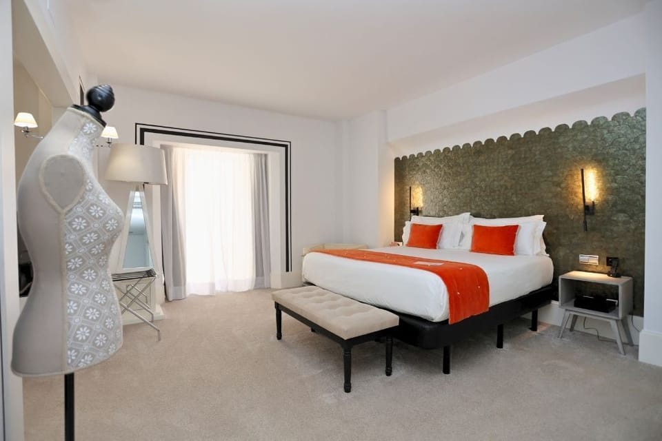 Junior Suite | Minibar, in-room safe, desk, soundproofing
