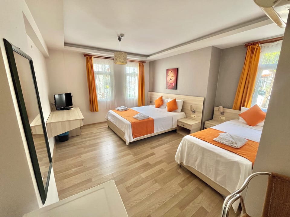 Standard Triple Room | Free WiFi, bed sheets