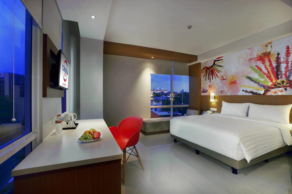 Executive Room | In-room safe, desk, free WiFi, bed sheets