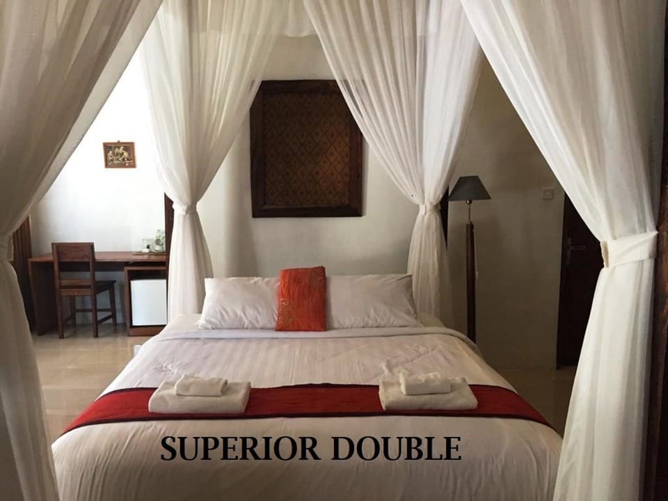 Superior Room, 1 Queen Bed, Garden View | In-room safe, bed sheets