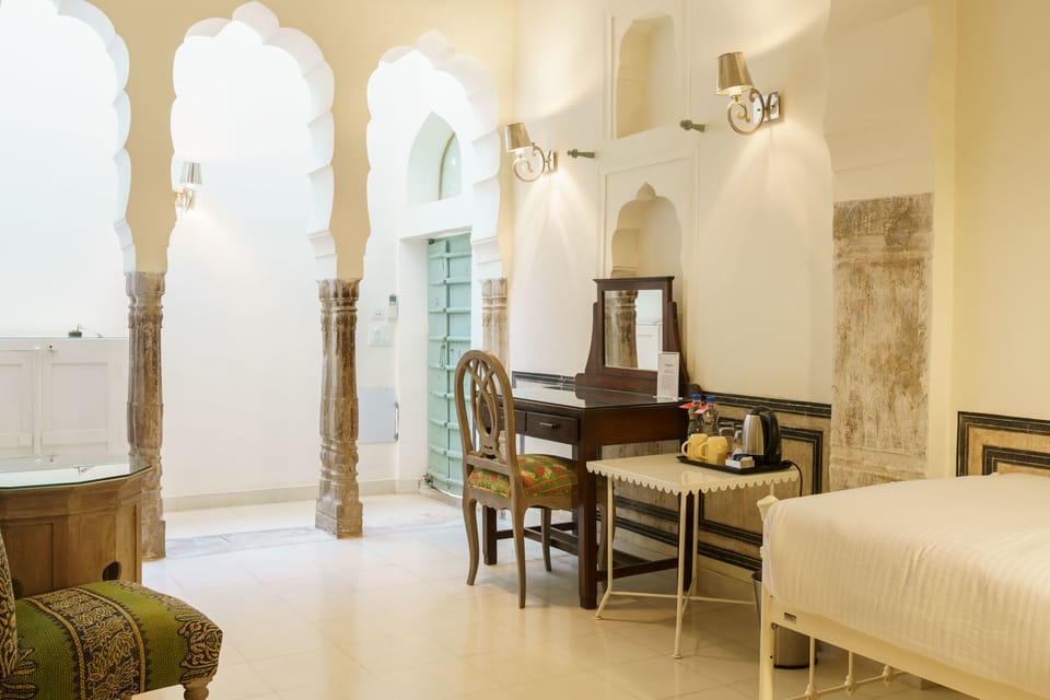 Deluxe Double Room, 1 Bedroom, Non Smoking, Courtyard view | Room amenity