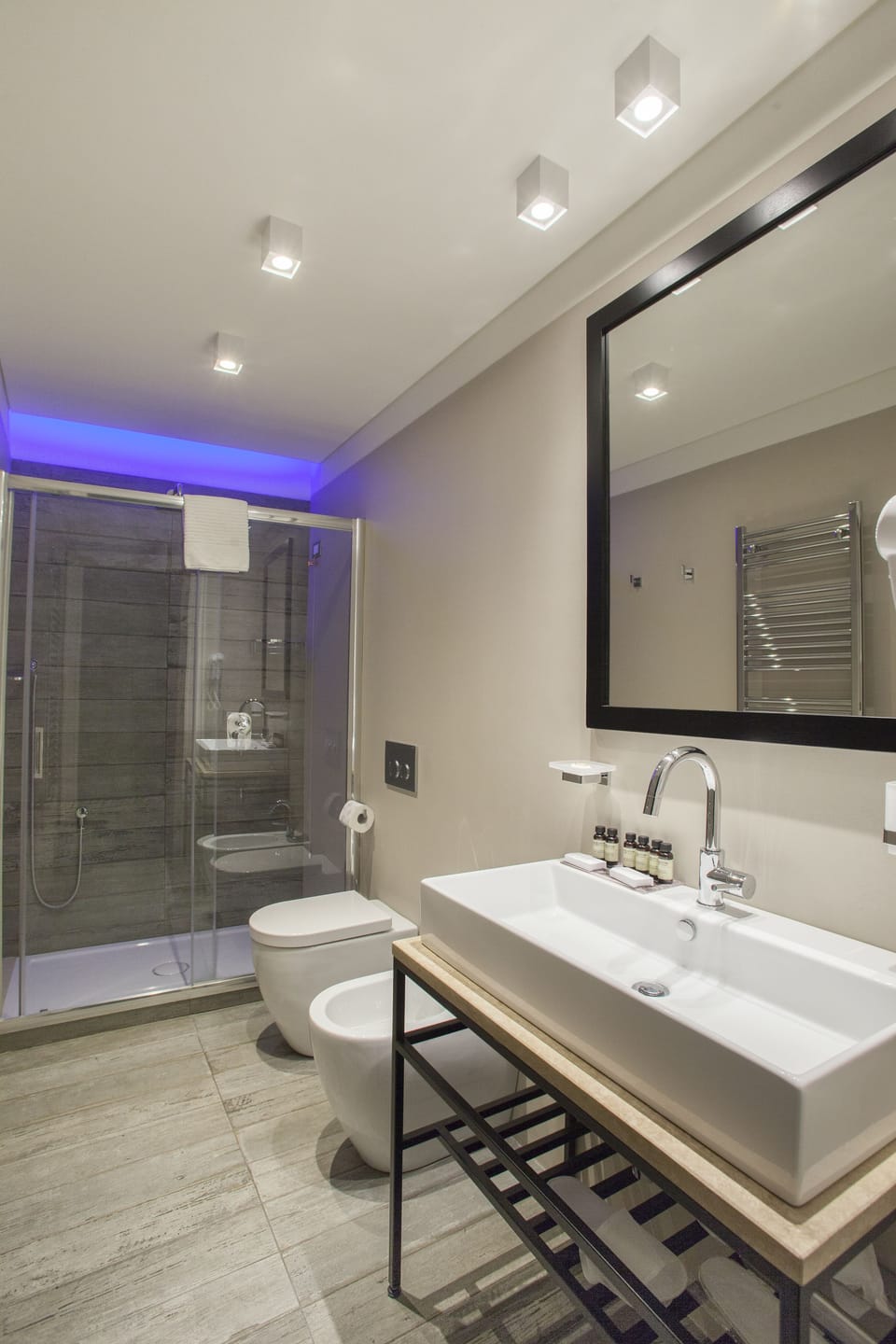 Premium bedding, minibar, in-room safe, soundproofing