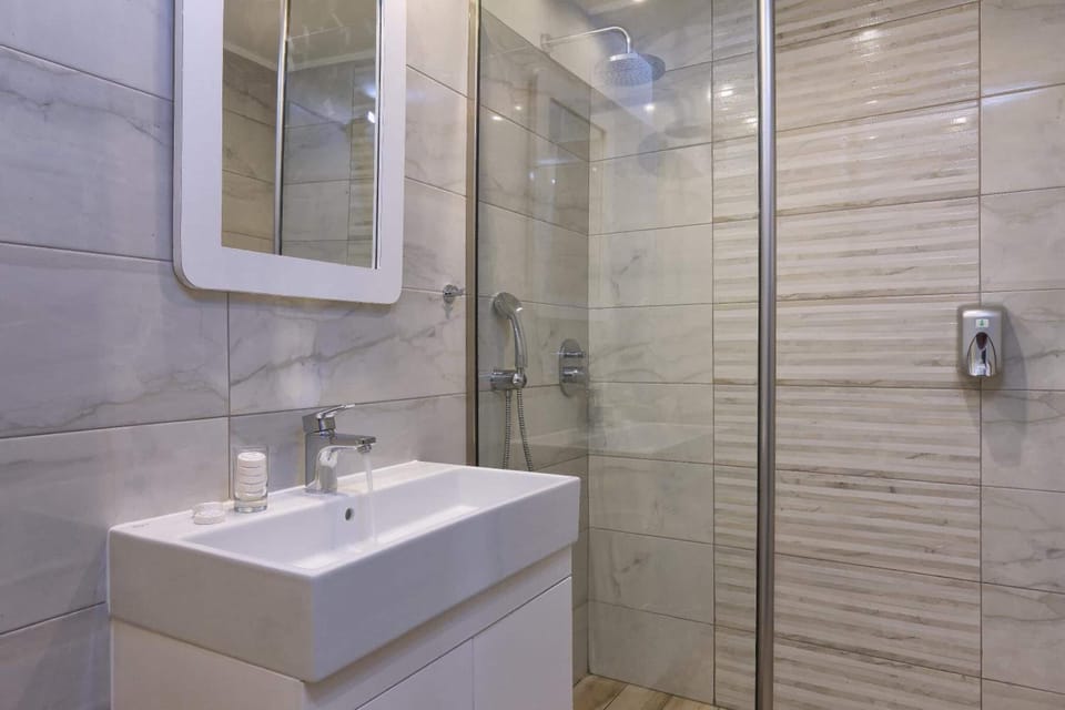 Free toiletries, hair dryer, towels