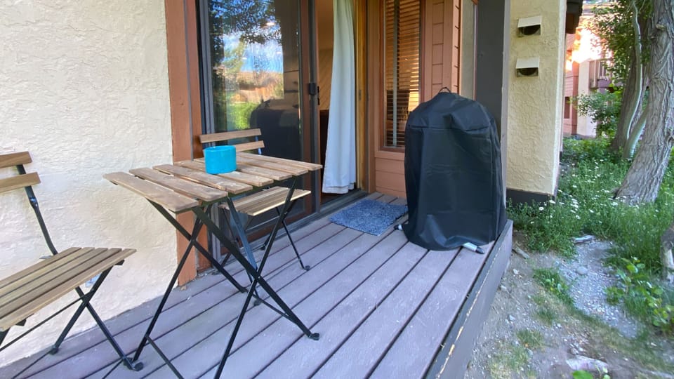 Condo, 1 Bedroom | Property grounds