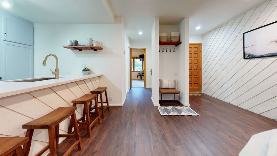 Condo, 1 Bedroom | Interior