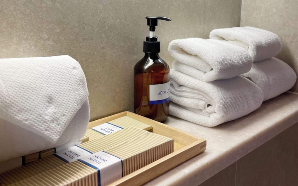 Junior Spa Bath Villa | Minibar, in-room safe, desk, laptop workspace