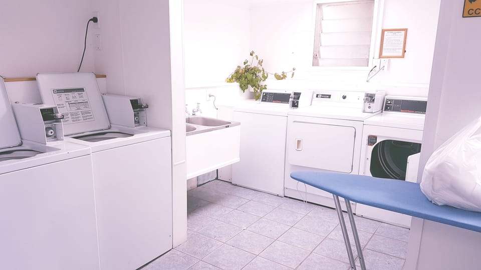 Cosy Cottage Thermal Holiday Park Campground/ 
RV Resort in Rotorua