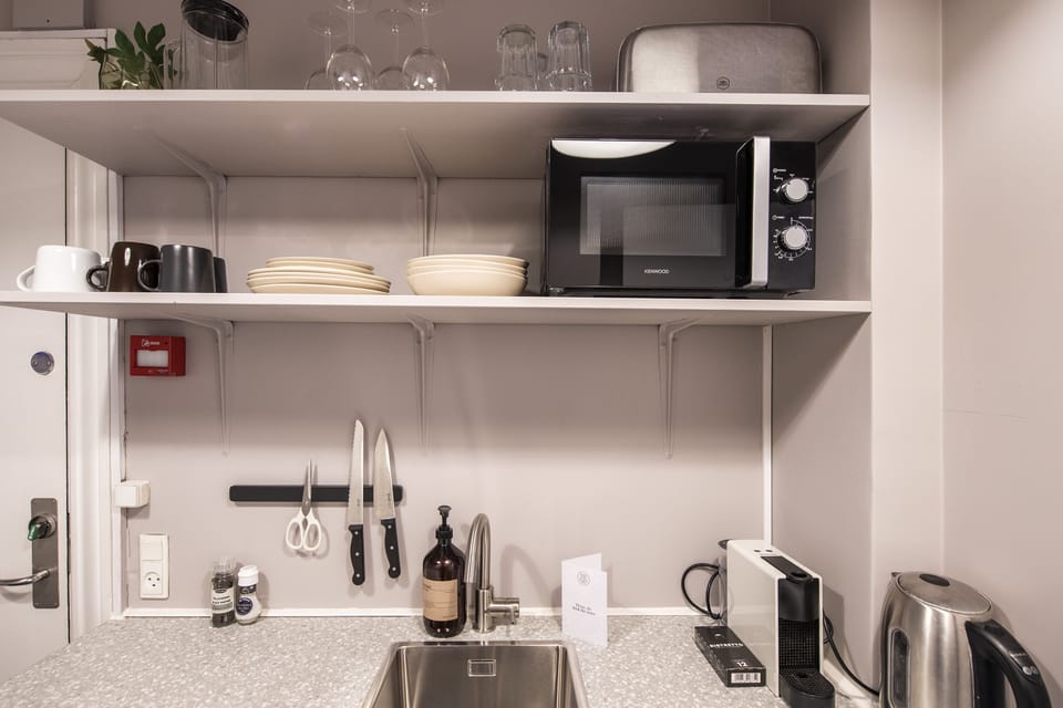 Apartment, 1 Bedroom | Private kitchenette | Fridge, microwave, espresso maker, electric kettle