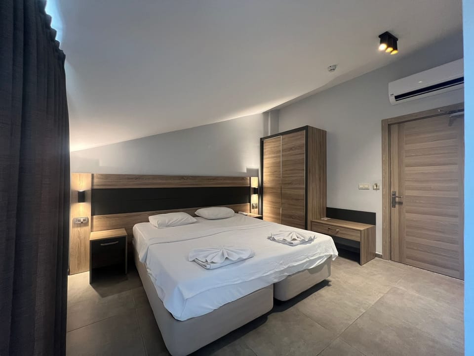 In-room safe, free WiFi