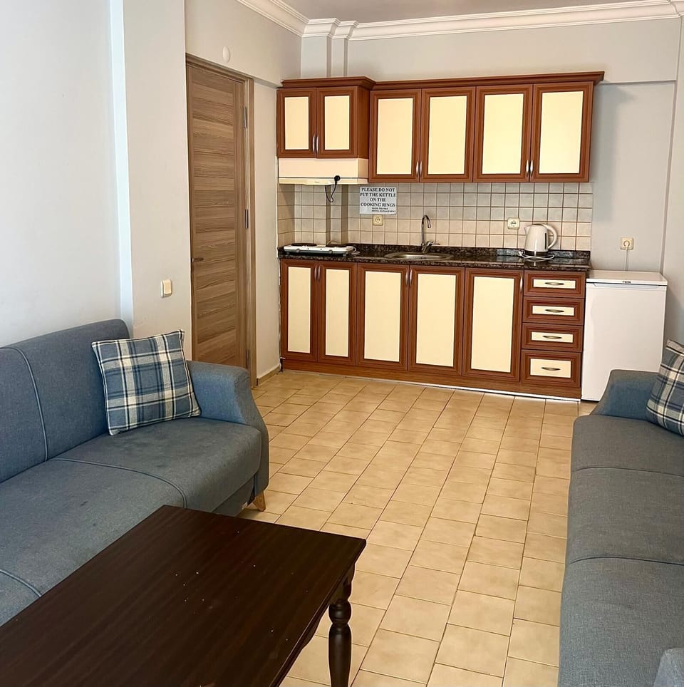 Standard Apartment | Private kitchen | Electric kettle