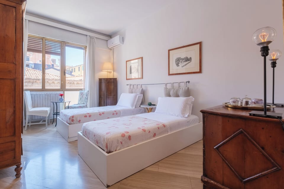 Twin Room (External Private Bathroom) | Frette Italian sheets, premium bedding, down comforters, blackout drapes