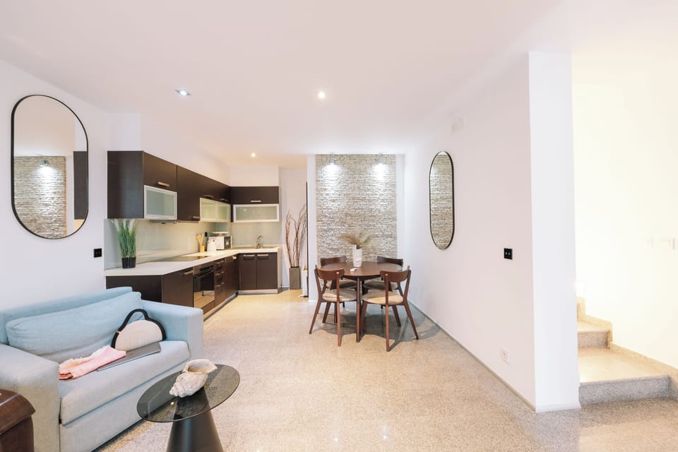 Deluxe Duplex, Sea View | Private kitchen