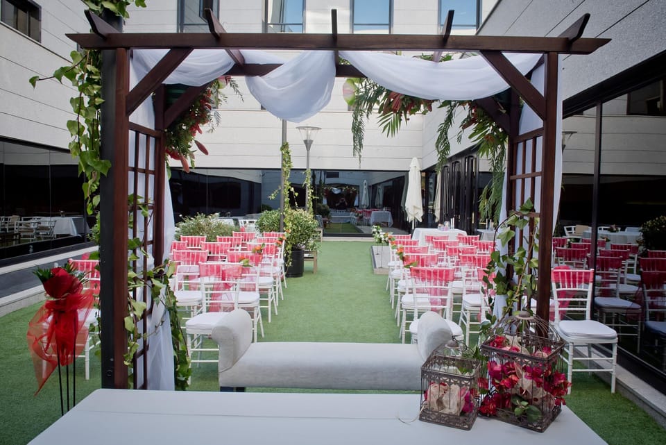 Banquet hall