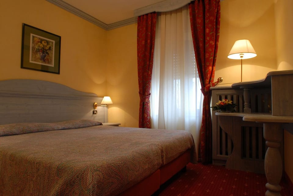 In-room safe, iron/ironing board, free WiFi, bed sheets