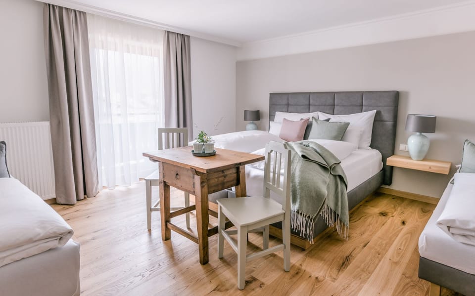 Triple Room, Mountain View | In-room safe, desk, WiFi (free), bed sheets