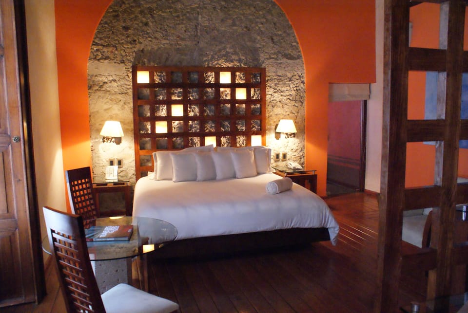 Grand Suite | Laptop workspace, iron/ironing board (on request), WiFi (free)