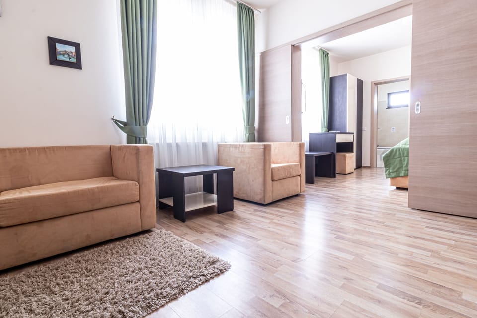 Suite | Living area | LCD TV