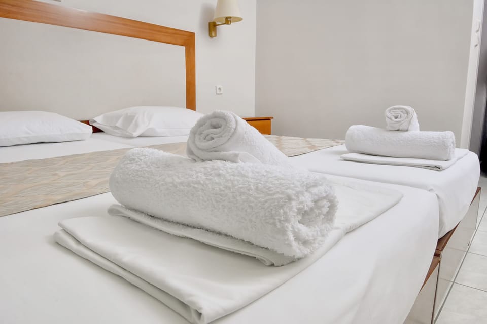 In-room safe, soundproofing, cribs (free), WiFi (free)
