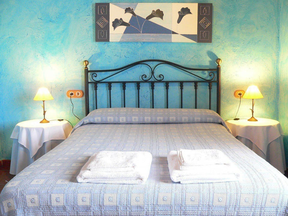 Family House, 5 Bedrooms, Mountain View | Premium bedding, individually decorated, individually furnished