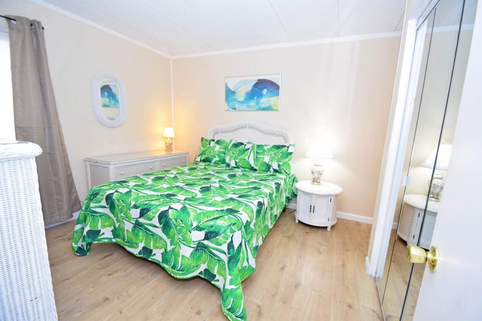 Shore Lea 102 1 Br condo by RedAwning Apartment in Ocean City