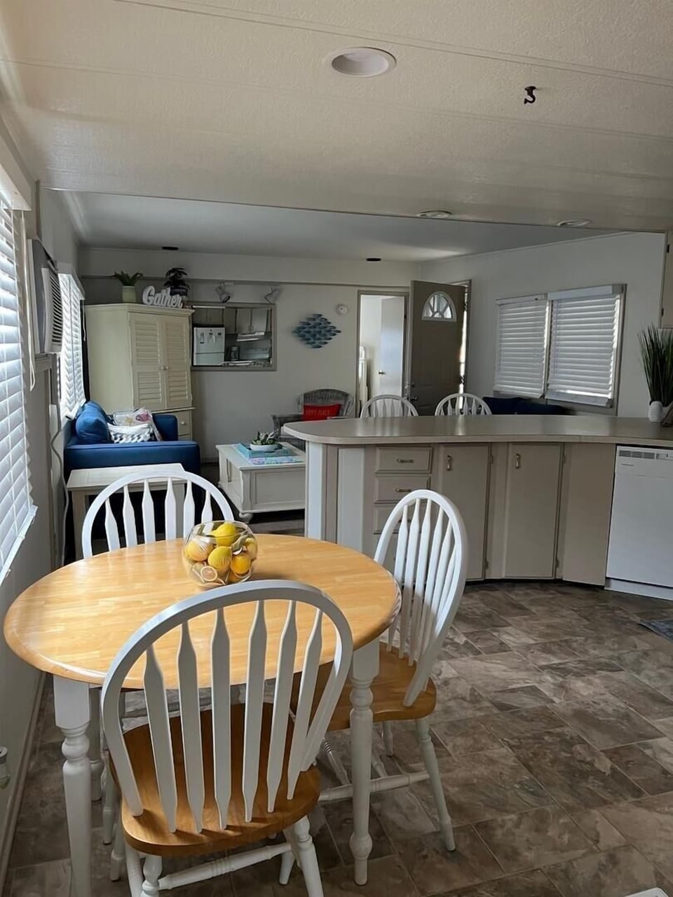 House, 3 Bedrooms | Dining