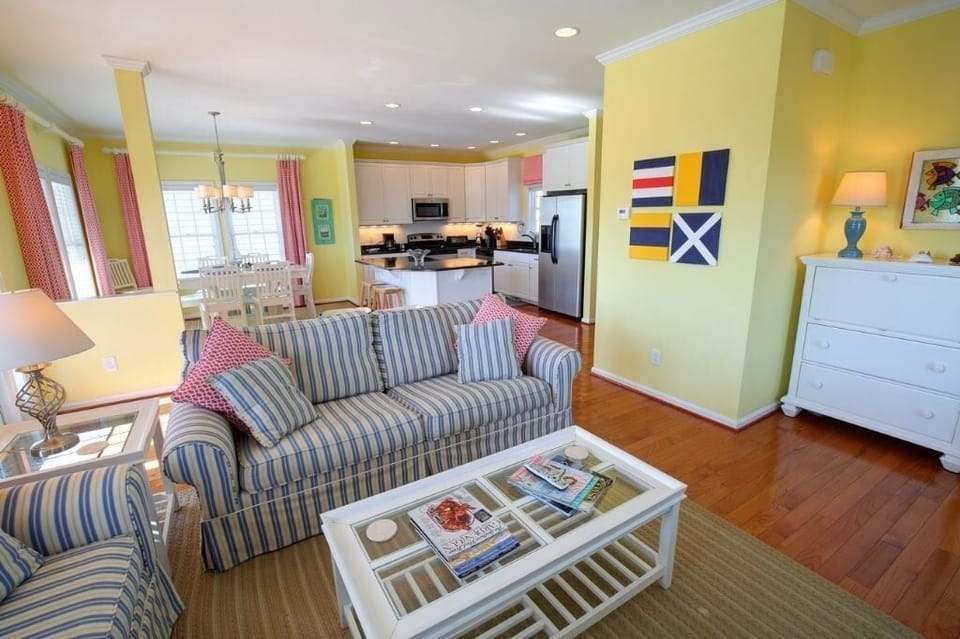 House, 3 Bedrooms | Living area | TV, Netflix, DVD player, streaming services