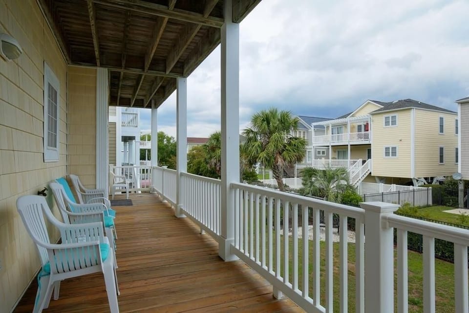 House, 3 Bedrooms | Property grounds