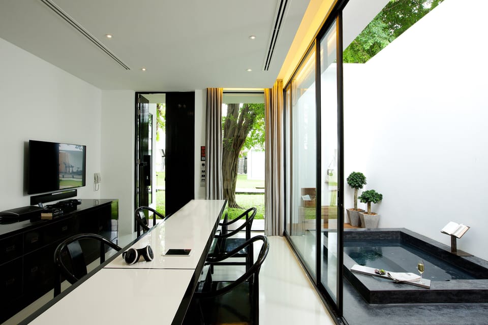 2 Bedroom Suite | Premium bedding, minibar (some free items), in-room safe, desk