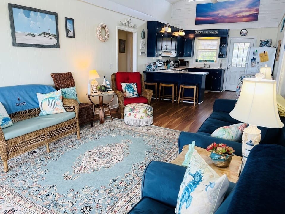 House, 4 Bedrooms | Living area | TV, DVD player