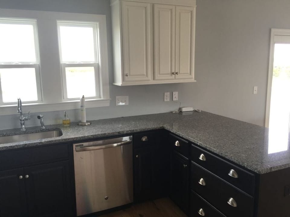 House, 4 Bedrooms | Private kitchen | Full-size fridge, microwave, oven, stovetop