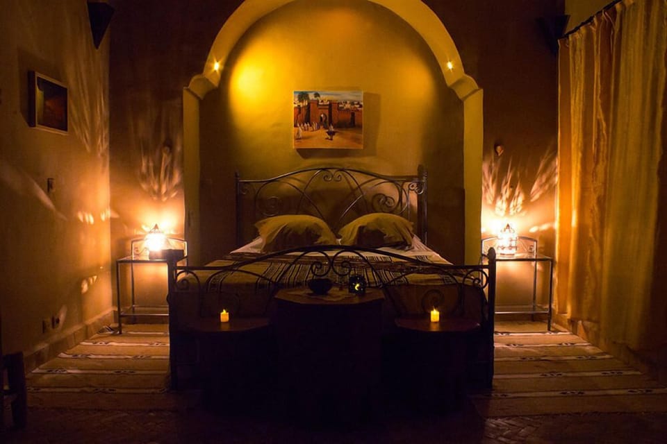 Premium bedding, in-room safe, individually decorated