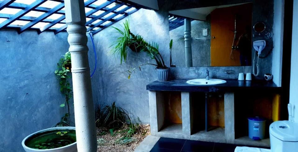 Shower, free toiletries, hair dryer, bathrobes