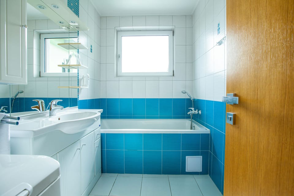 Free toiletries, towels