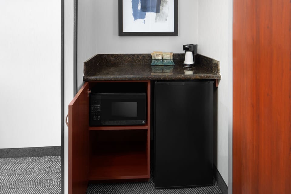 Premium bedding, down comforters, desk, laptop workspace