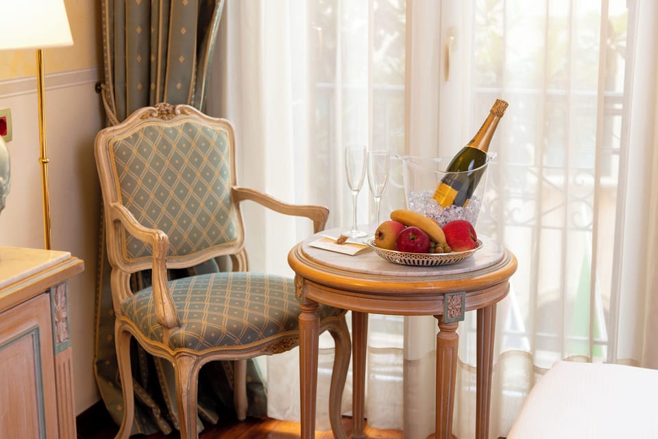 Room service - dining