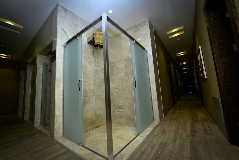 Sauna, steam room, Turkish bath, body treatments