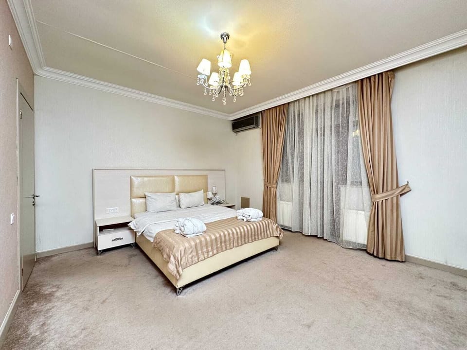 Junior Suite | Premium bedding, in-room safe, soundproofing