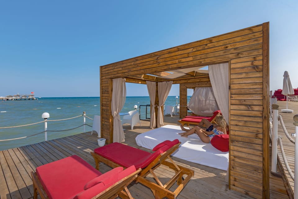 Sundeck
